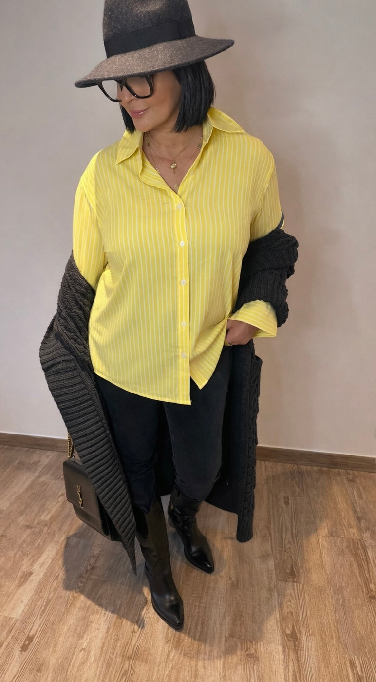 Chemise fluide jaune à rayures blanches